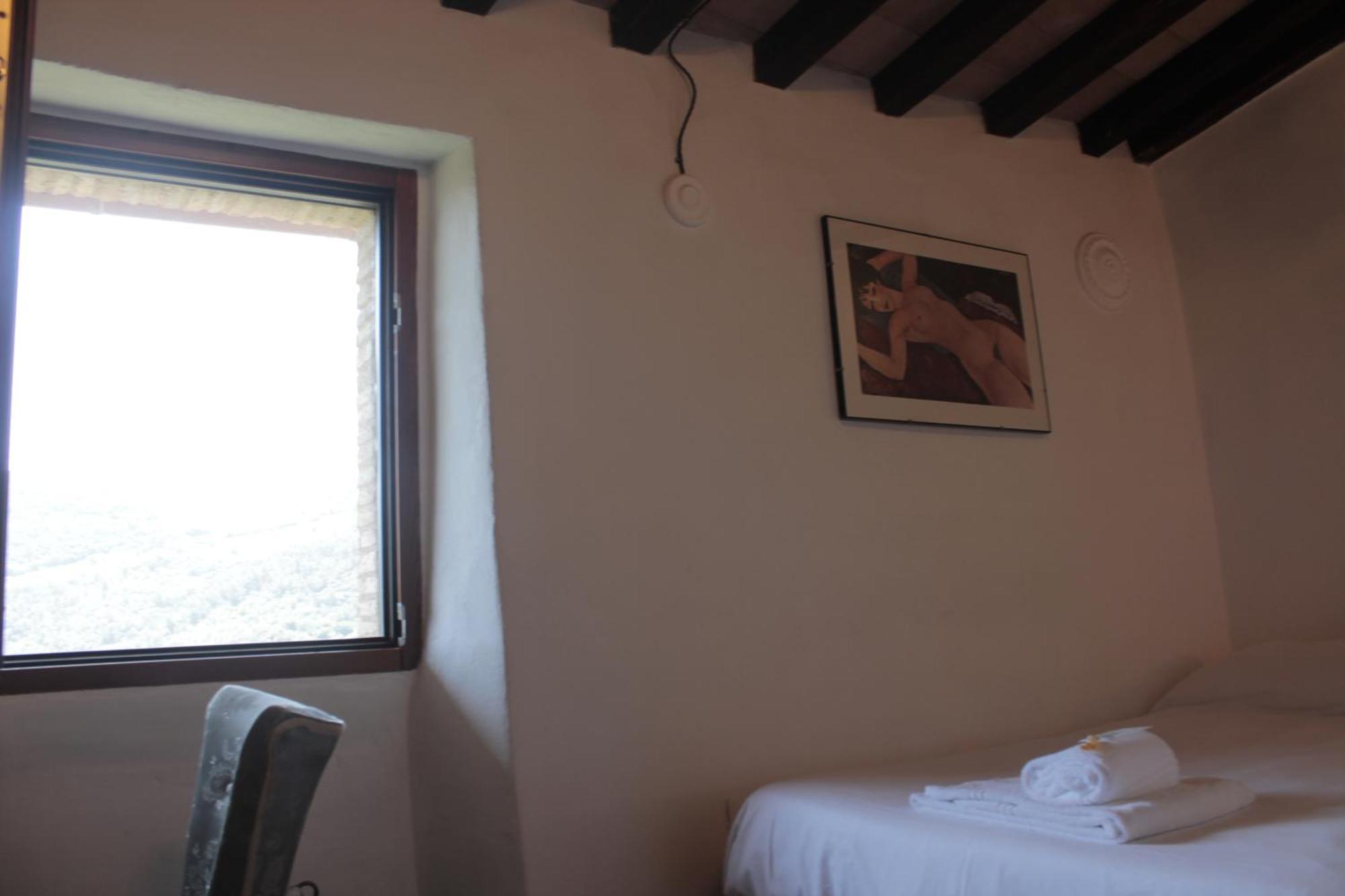 Guesthouse Runcini Ferentillo Luaran gambar